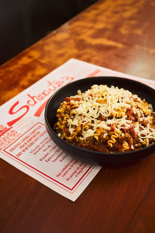 [We Cook] TO Schwartz’s Montreal Deli Pop-Up @Avenue Diner $5 smoked meat poutine or pasta 4-8pm July 30
